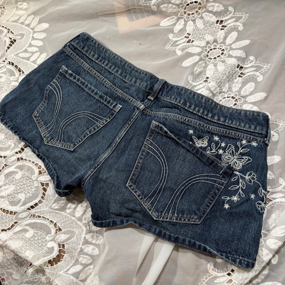Hollister Ultra Low Rise Mini Shorts Dark Wash Butterfly Embroidered W33 Y2K